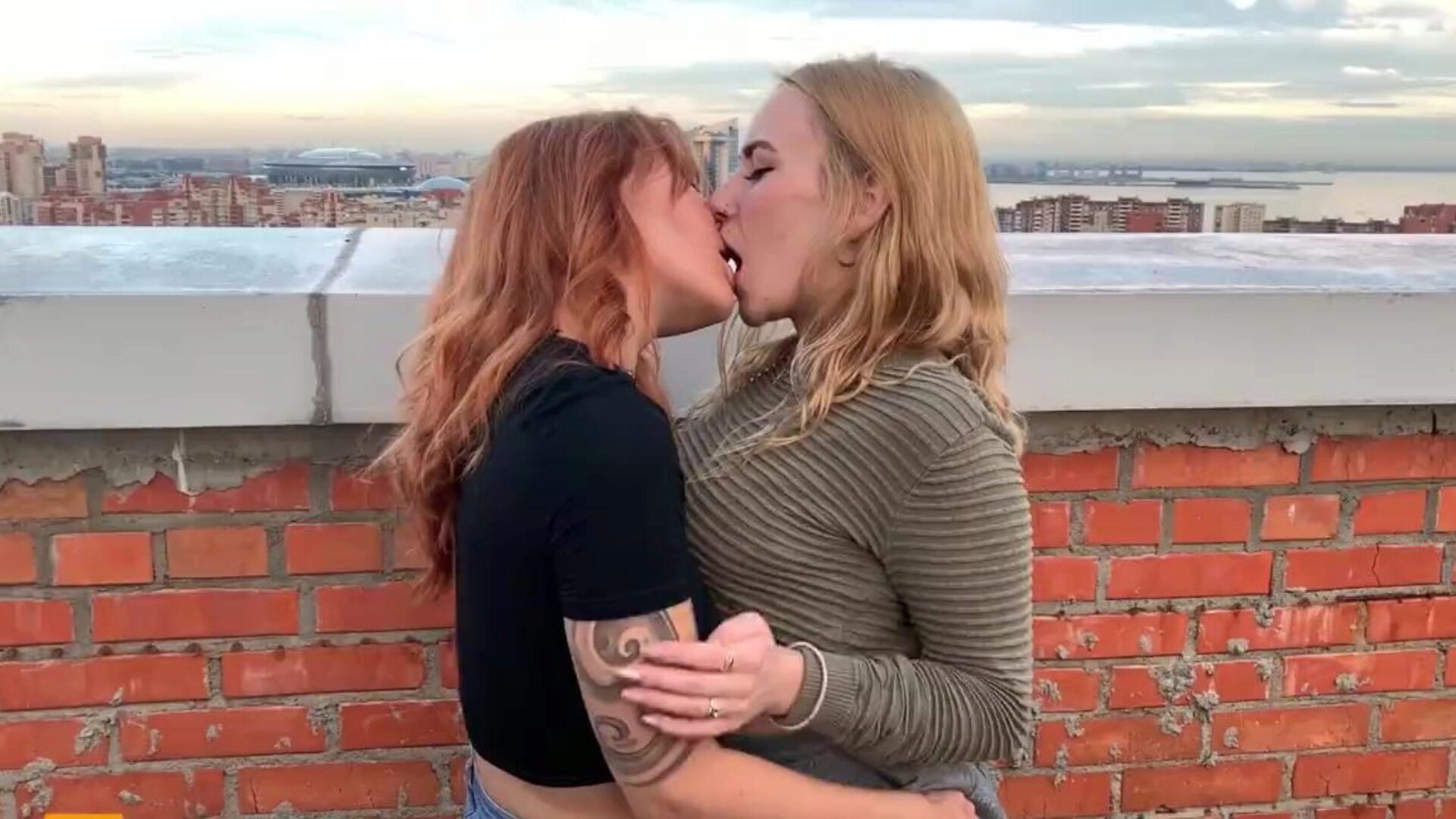 Hot and moist agonorgasmos on the roof