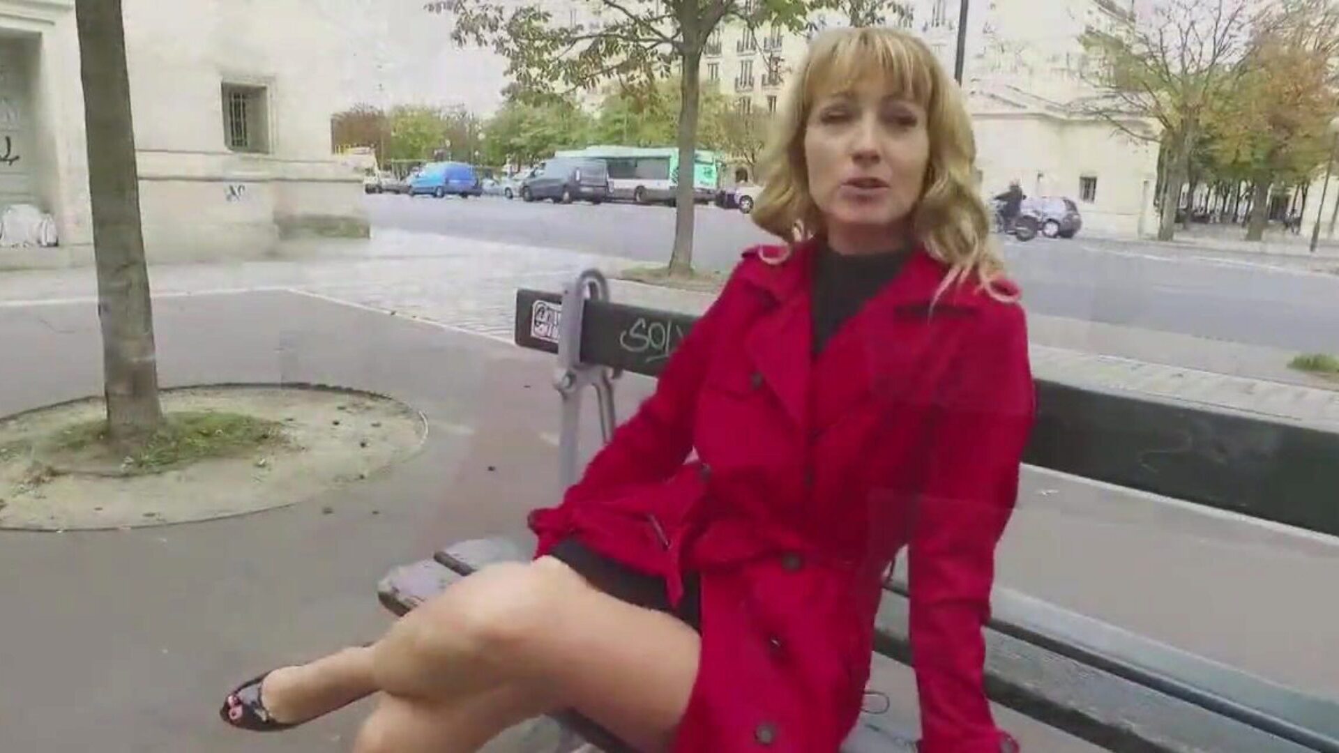 Naomi – Sexy French Milf Picked Up