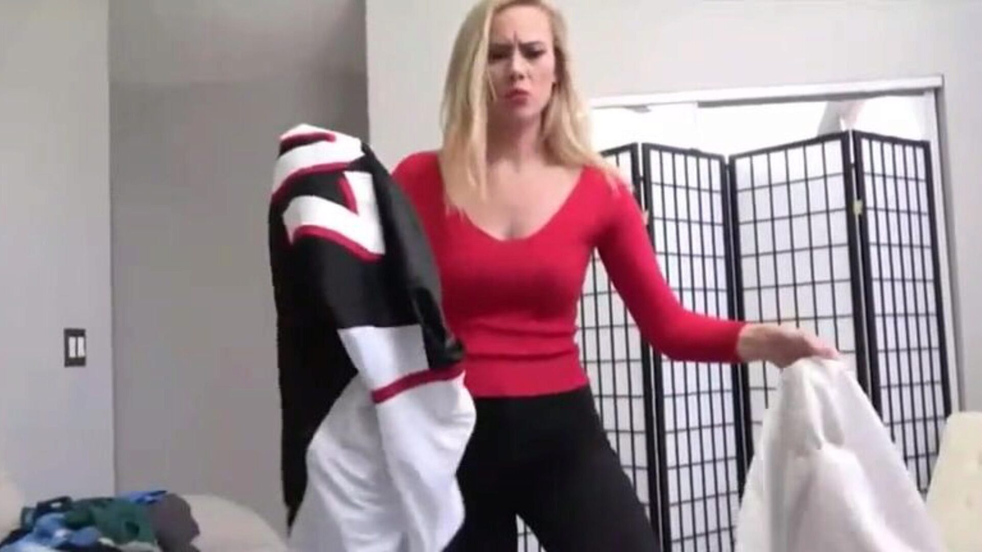 Stepmom is My Hawt Maid