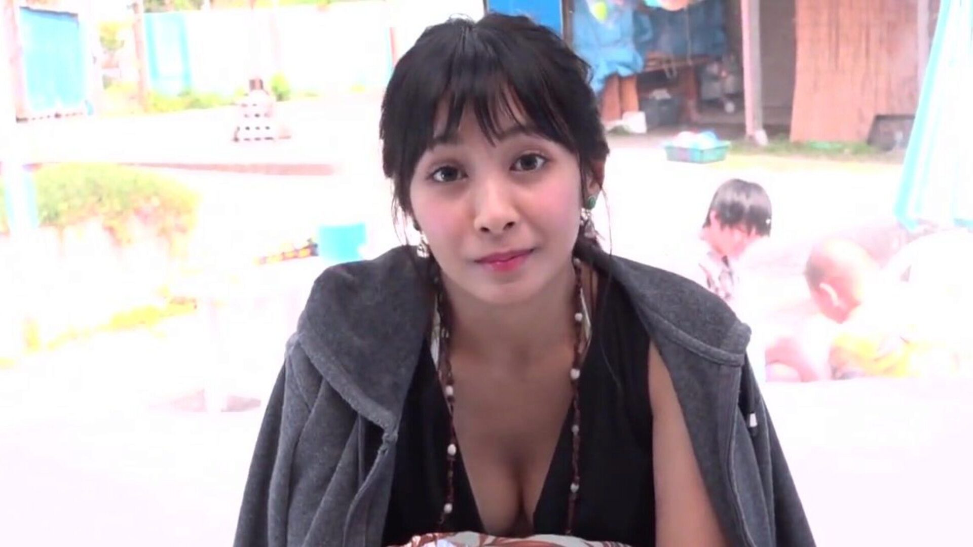 りかを口説いて連れ込むと巨乳だった！興奮してそのまま性交！